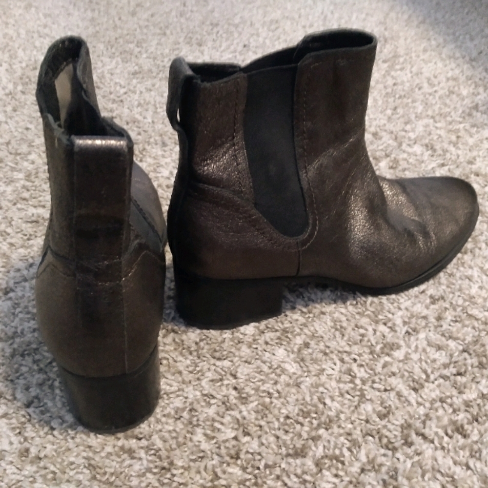 Naturalizer Ankle Boots